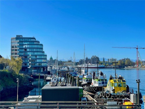303-1234 Wharf St  Victoria, BC V8W 3H9