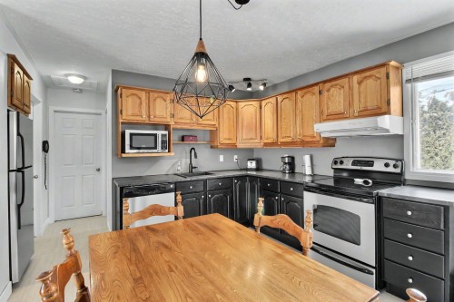 Cuisine - 1005 Rue Sabin-Thibault, Rouyn-Noranda, QC - Indoor Photo Showing Kitchen
