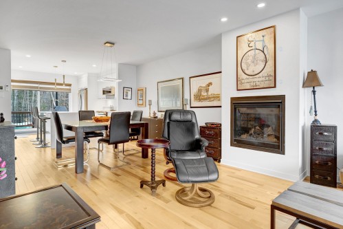 Vue d'ensemble - 1354 Rue Custine, Saint-Jérôme, QC - Indoor With Fireplace