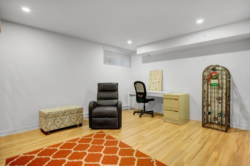 Salle familiale - 1354 Rue Custine, Saint-Jérôme, QC - Indoor