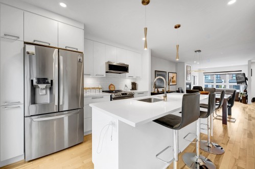 Cuisine - 1354 Rue Custine, Saint-Jérôme, QC - Indoor Photo Showing Kitchen With Upgraded Kitchen
