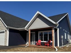 19 ellis Avenue  Summerside, PE C1N 0P3