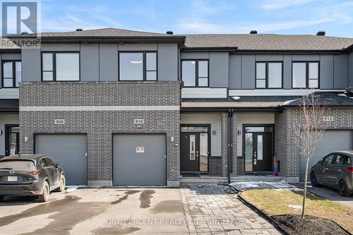 910 Paseana Place, Ottawa, ON - Outdoor With Facade