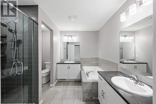 910 Paseana Place, Ottawa, ON - Indoor Photo Showing Bathroom