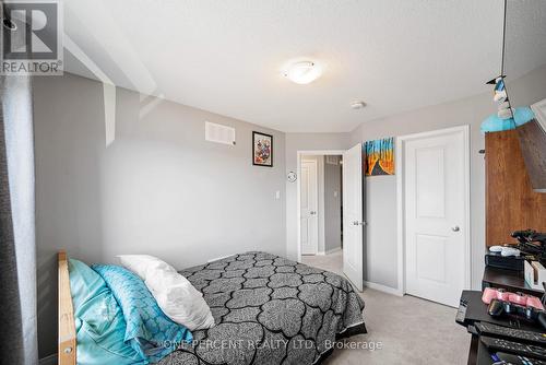 910 Paseana Place, Ottawa, ON - Indoor Photo Showing Bedroom