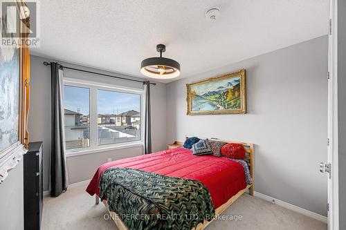 910 Paseana Place, Ottawa, ON - Indoor Photo Showing Bedroom