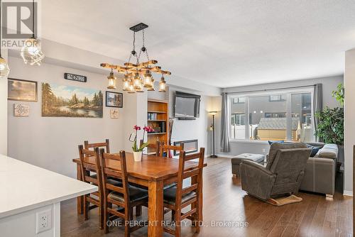 910 Paseana Place, Ottawa, ON - Indoor Photo Showing Dining Room