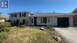 641 OAK STREET Collingwood, ON L9Y 2Z7