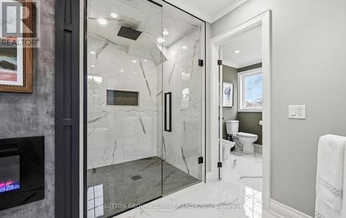 1095 Geran Crescent, Mississauga, ON - Indoor