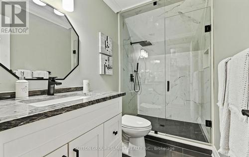 1095 Geran Crescent, Mississauga, ON - Indoor Photo Showing Bathroom