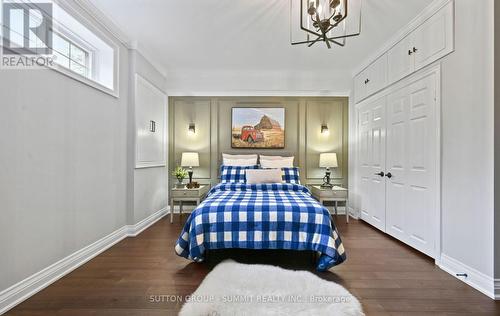 1095 Geran Crescent, Mississauga, ON - Indoor Photo Showing Bedroom