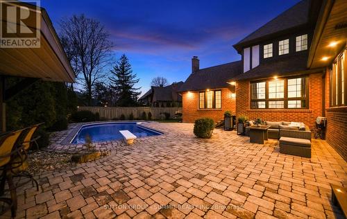 1095 Geran Crescent, Mississauga, ON - Outdoor With In Ground Pool