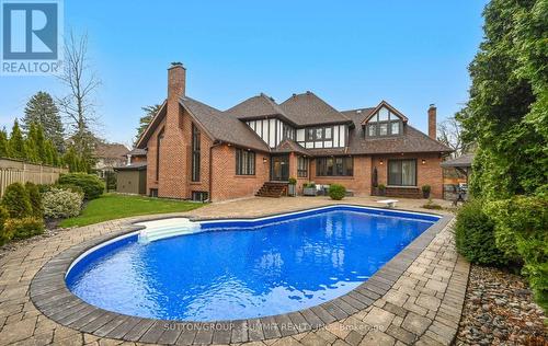1095 Geran Crescent, Mississauga, ON - Outdoor With In Ground Pool With Backyard