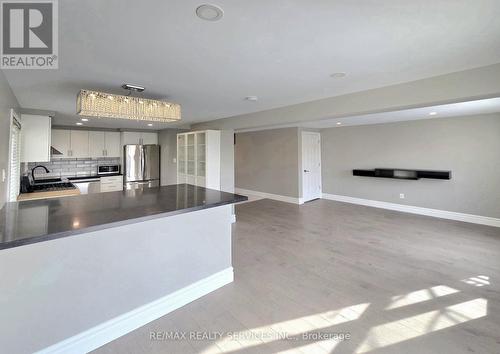 662 Elgin Street N, Cambridge, ON - Indoor