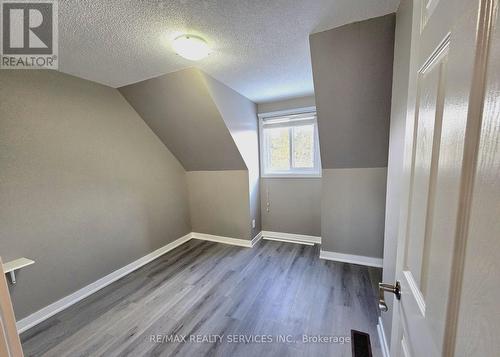 662 Elgin Street N, Cambridge, ON - Indoor Photo Showing Other Room