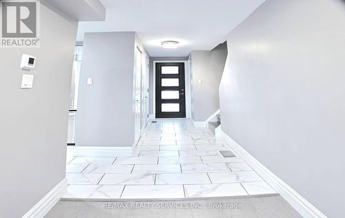 662 Elgin Street N, Cambridge, ON - Indoor Photo Showing Other Room