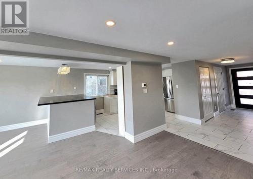 662 Elgin Street N, Cambridge, ON - Indoor Photo Showing Other Room