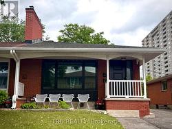 B - 2643 DON STREET Ottawa, ON K2B 6Y2
