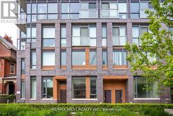 TH02 - 508 WELLINGTON STREET W Toronto, ON M5V 0K8