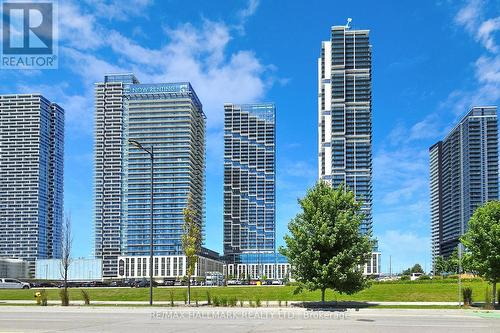 3302 - 1000 PORTAGE PARKWAY N  Vaughan, ON L4K 0L1