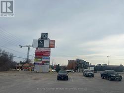 180 HOLLAND STREET W  Bradford West Gwillimbury, ON L3Z 1R8