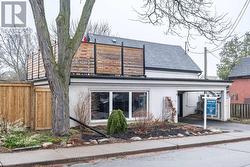 14 REGINALD STREET  Hamilton, ON L8P 3X9