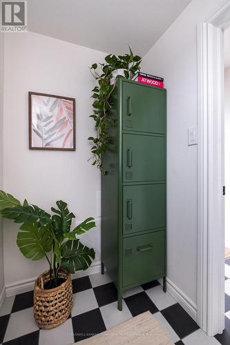 14 Reginald Street, Hamilton, ON - Indoor