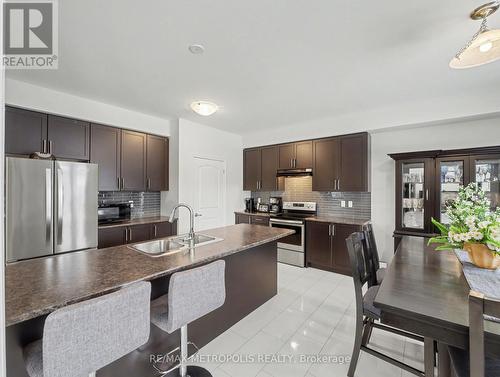 9 Frontier Drive, Thorold, ON - Indoor Photo Showing Kitchen With Double Sink