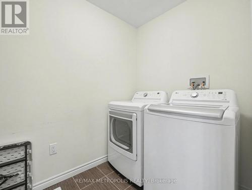 9 Frontier Drive, Thorold, ON - Indoor Photo Showing Laundry Room