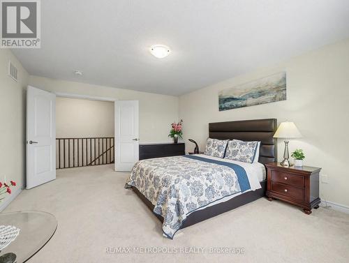 9 Frontier Drive, Thorold, ON - Indoor Photo Showing Bedroom