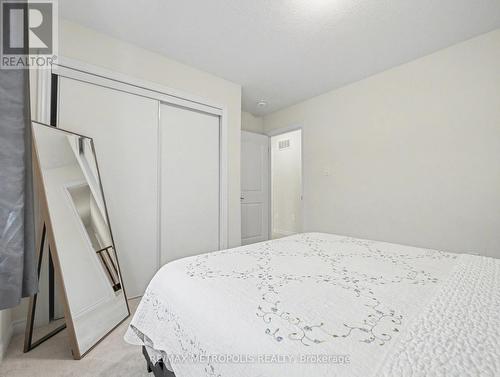 9 Frontier Drive, Thorold, ON - Indoor Photo Showing Bedroom