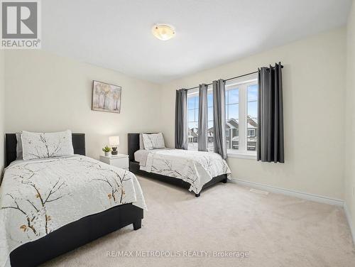 9 Frontier Drive, Thorold, ON - Indoor Photo Showing Bedroom