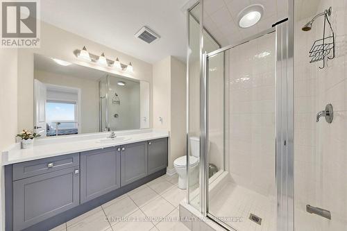 24 Icemaker Way, Whitby, ON - Indoor Photo Showing Bathroom