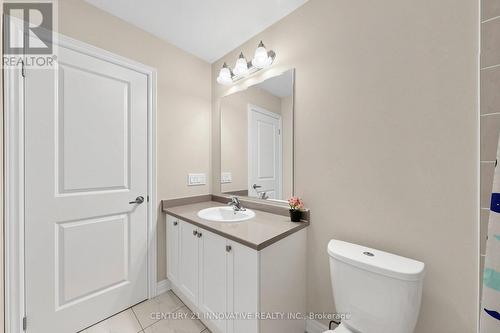 24 Icemaker Way, Whitby, ON - Indoor Photo Showing Bathroom