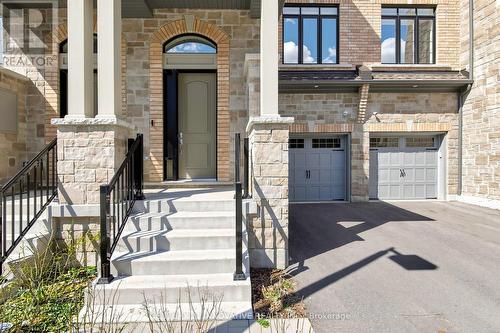 24 Icemaker Way, Whitby, ON - Outdoor