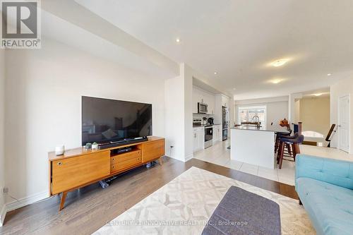 24 Icemaker Way, Whitby, ON - Indoor Photo Showing Living Room