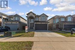 153 MEDICI LANE  Hamilton, ON L9B 0G7