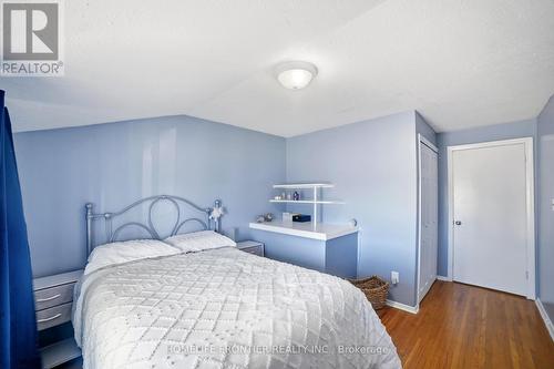 977 Upper Wellington Street, Hamilton, ON - Indoor Photo Showing Bedroom