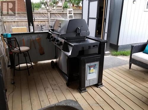 977 Upper Wellington Street, Hamilton, ON - Outdoor With Deck Patio Veranda With Exterior