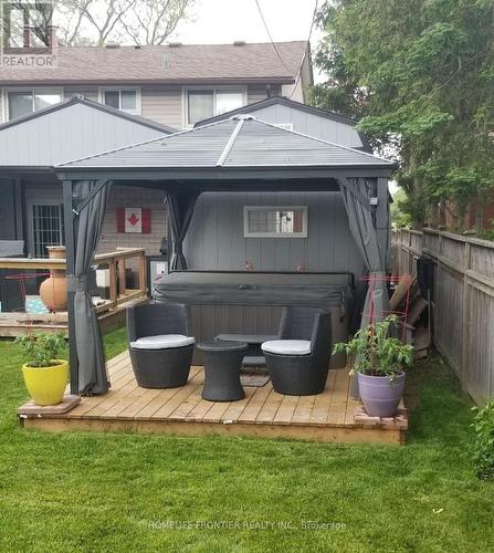 977 Upper Wellington Street, Hamilton, ON - Outdoor