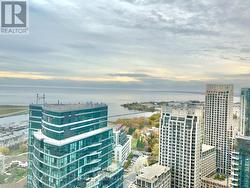 4116 - 19 BATHURST STREET Toronto, ON M5V 0N1