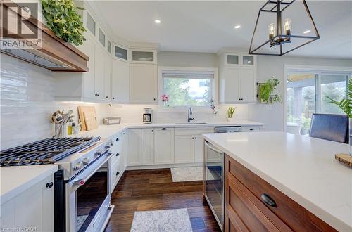58 Carriage Crossing, Drayton, ON - Indoor Photo Showing Kitchen With Upgraded Kitchen
