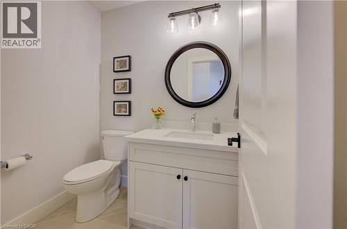 58 Carriage Crossing, Drayton, ON - Indoor Photo Showing Bathroom