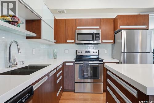 1612 1015 Patrick Crescent, Saskatoon, SK - Indoor Photo Showing Kitchen With Stainless Steel Kitchen With Double Sink With Upgraded Kitchen
