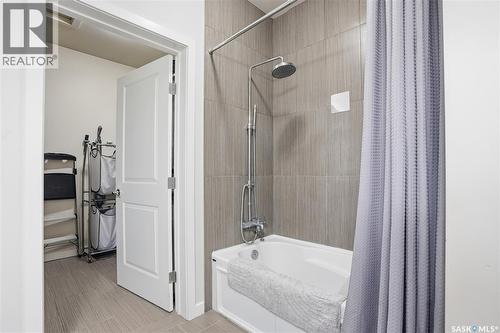 1612 1015 Patrick Crescent, Saskatoon, SK - Indoor Photo Showing Bathroom