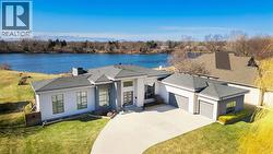 1498 Blackwell ROAD  Sarnia, ON N7S 5M4