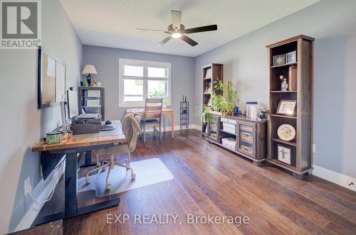 58 Carriage Crossing, Mapleton, ON - Indoor Photo Showing Office