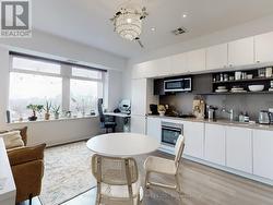 1623 - 111 ST. CLAIR AVENUE W Toronto, ON M5R 3J8