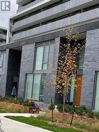 116 VARNA DRIVE Toronto, ON M6H 0C8