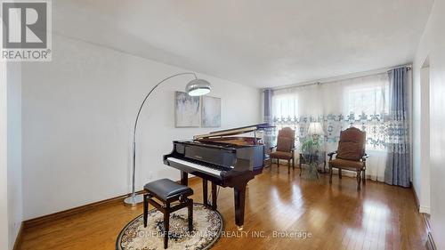 330 Guelph Avenue, Cambridge, ON - Indoor Photo Showing Other Room